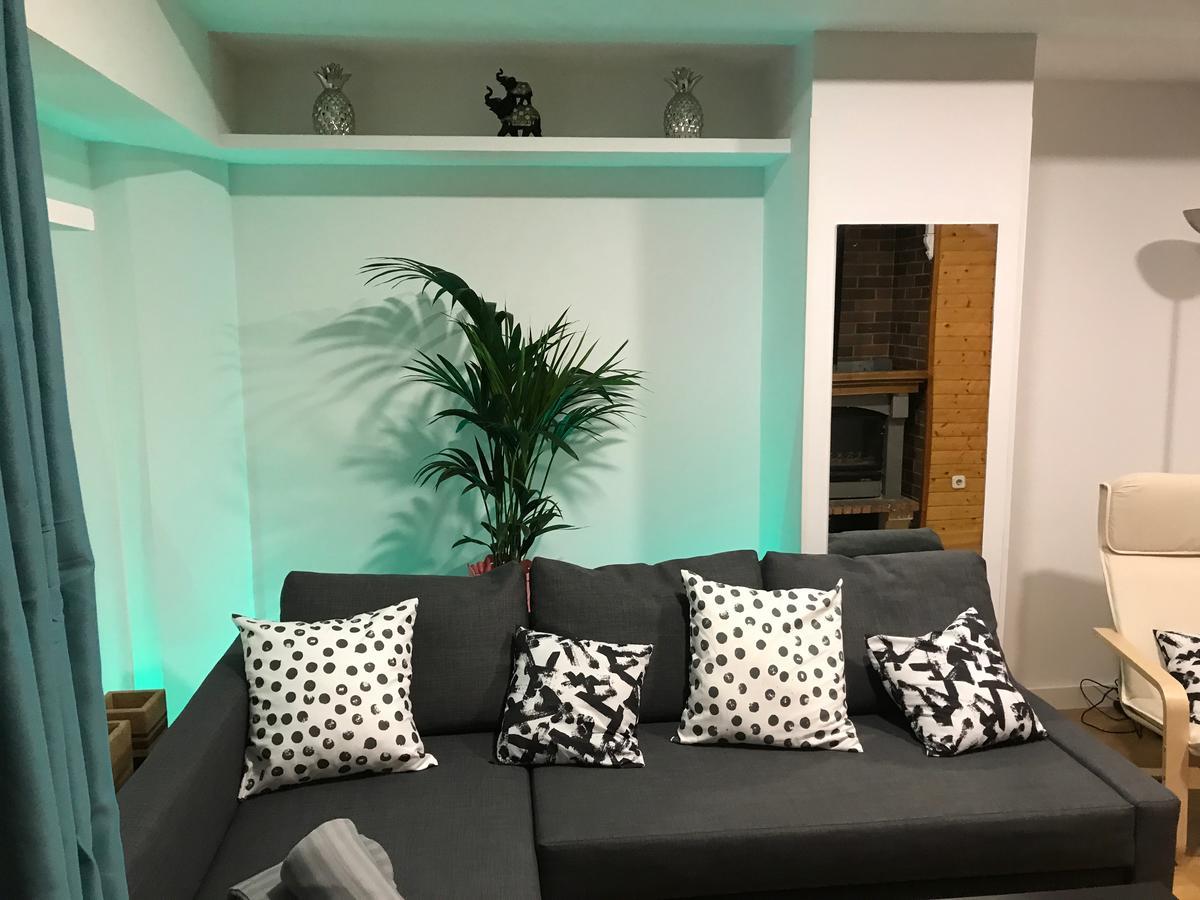 Atico Puerta De Europa Apartment Madrid Exterior photo