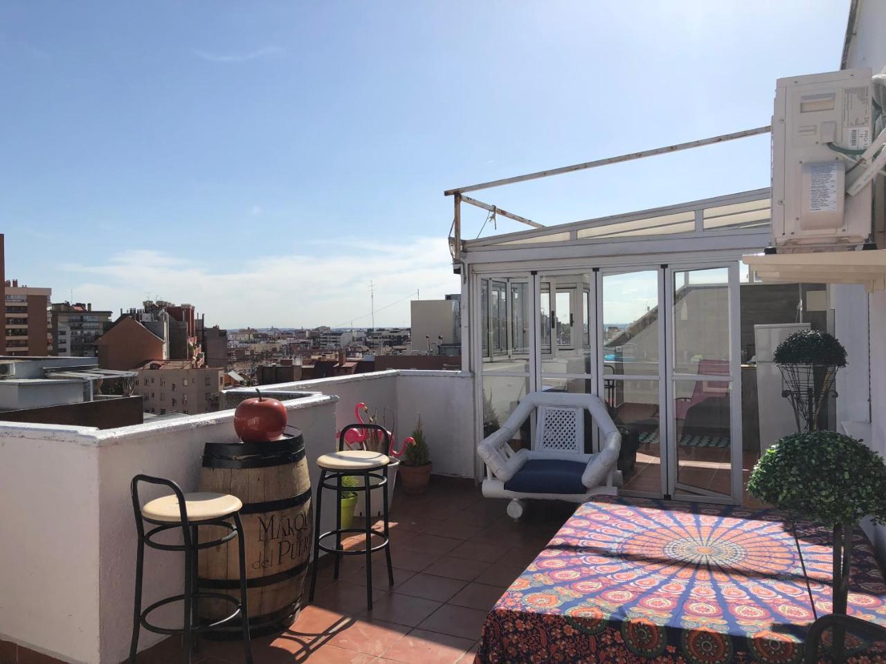 Atico Puerta De Europa Apartment Madrid Exterior photo